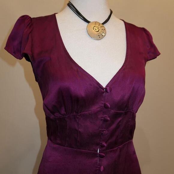 blouses - Picture 2 of 4